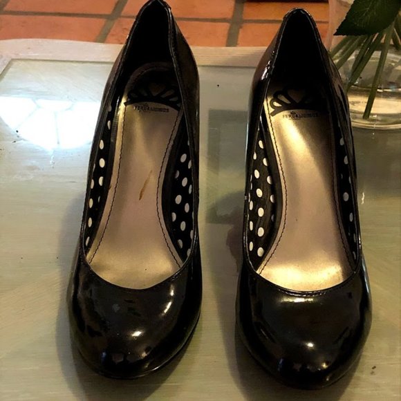 High Heels - Picture 9 of 9